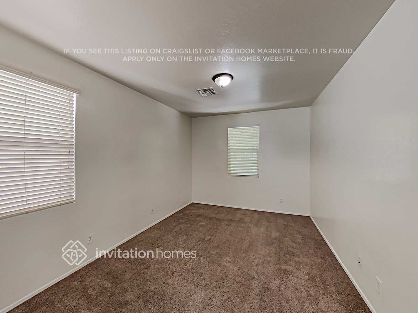 Building Photo - 3036 S 101st Dr