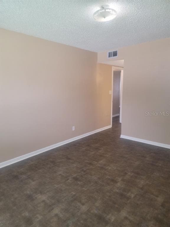 Building Photo - 4223 Parkside Dr