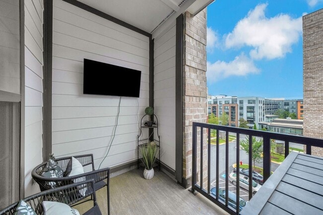 Building Photo - Charming 2BR Condo in National Harbor