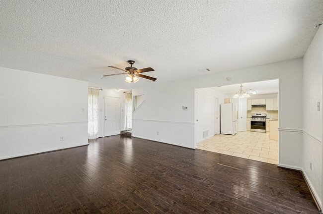 Building Photo - 1608 Morning Quail Dr