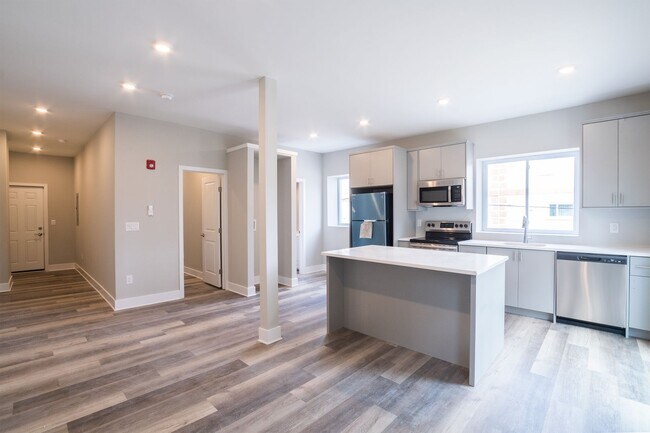 Building Photo - 1233 S 22nd St