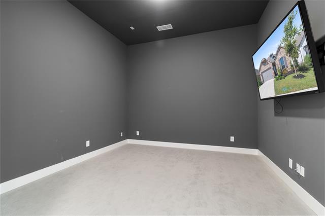 Building Photo - 4005 Crossroads Ct