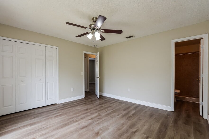 Building Photo - 8639 Foley Dr