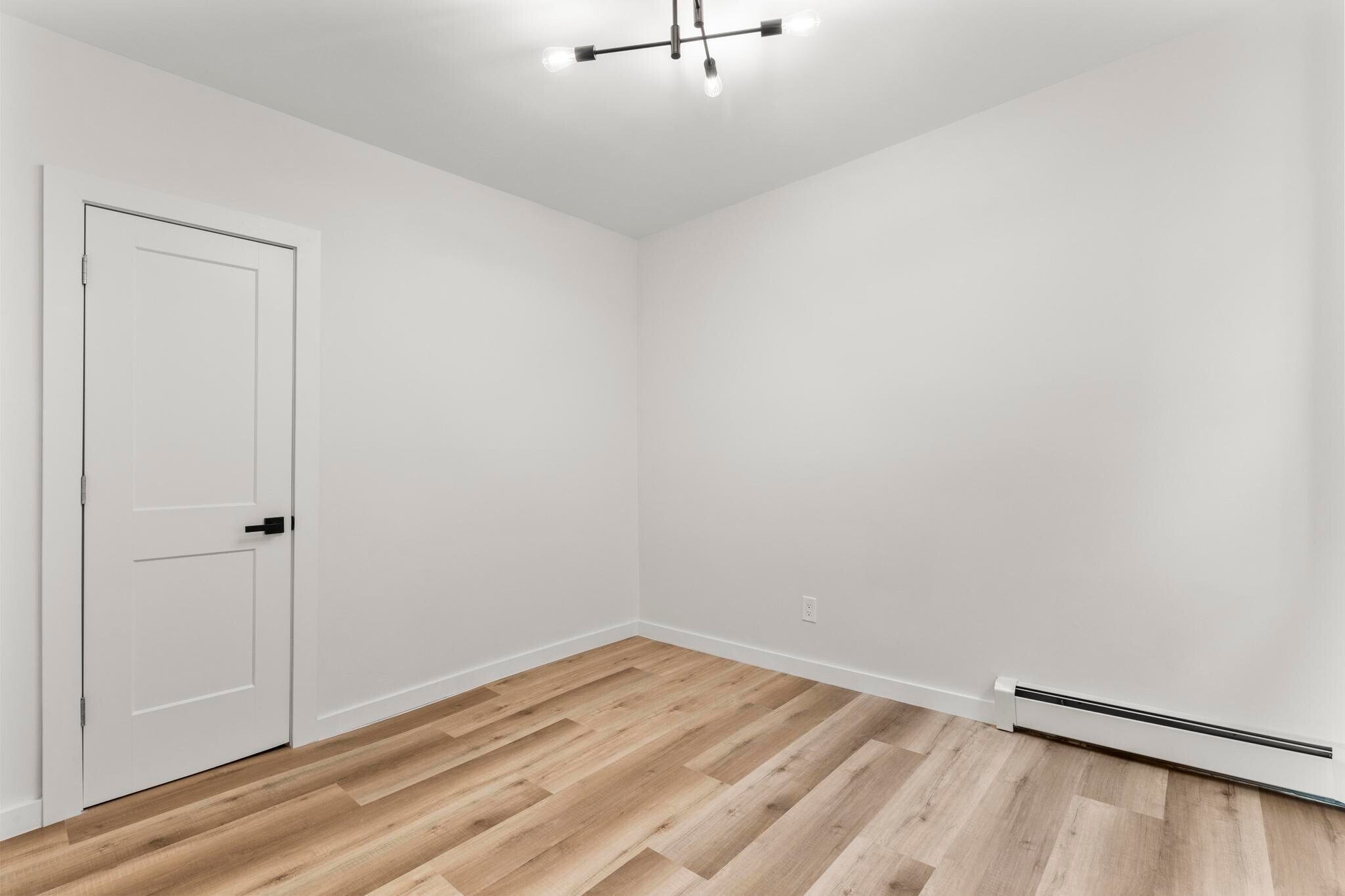 Building Photo - 431-431 N Main St