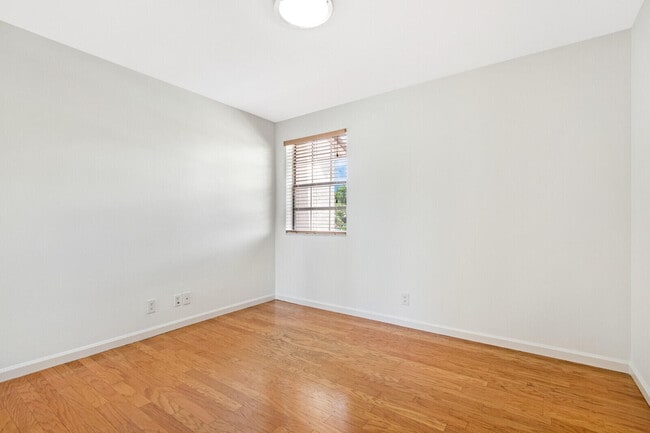 Building Photo - 3191 Leewood Terrace