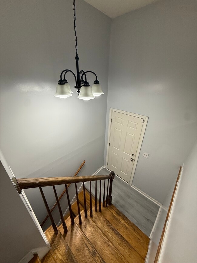 Building Photo - 1815 Tennyson Dr