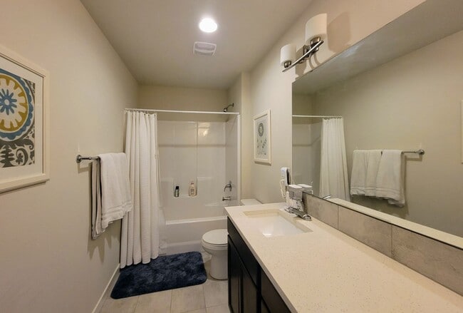 Building Photo - Bright, Spacious 4 bedroom in Pinnacle Peak