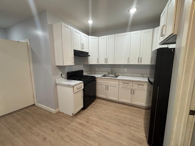 Building Photo - 177 Van Nostrand Ave