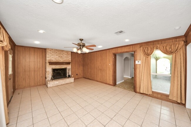 Building Photo - 14115 Wickersham Ln