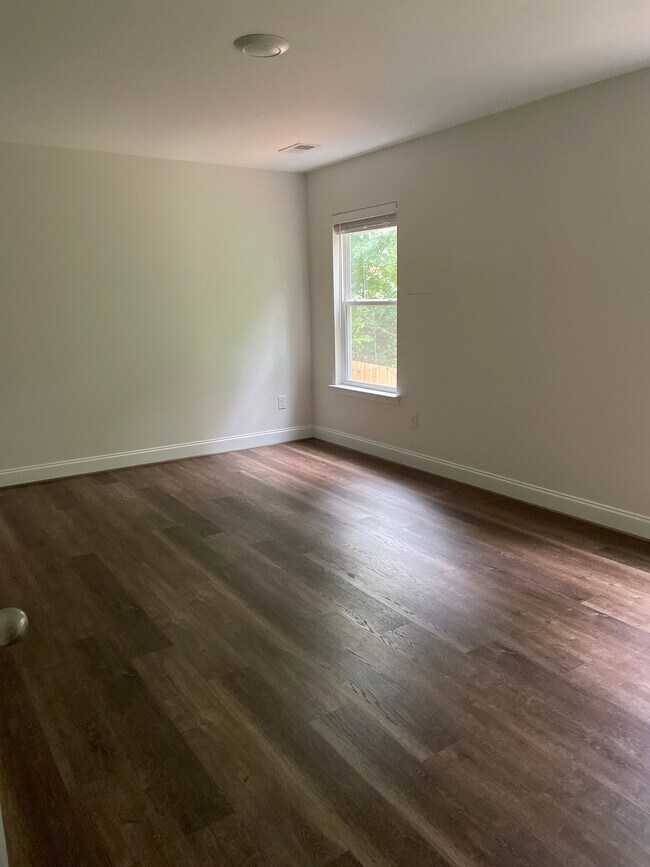 Building Photo - 108 Solis Ct