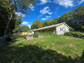 Building Photo - 272 Signal Rock Dr