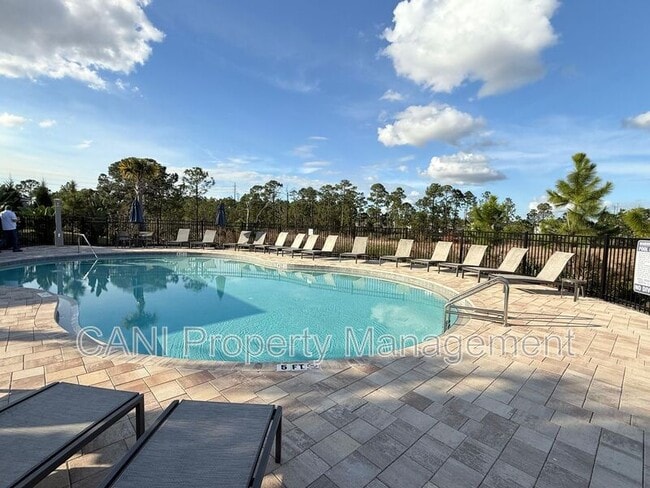 Building Photo - 646 Teviot Rd