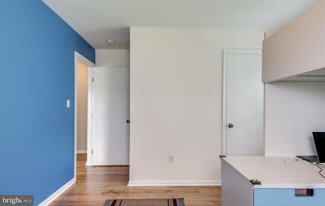 Building Photo - 10121 Cheswick Ct