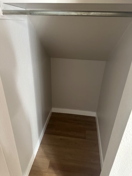 Building Photo - 2828 Silverplume Dr