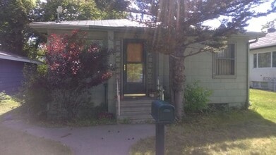 Building Photo - 315 N 7th St