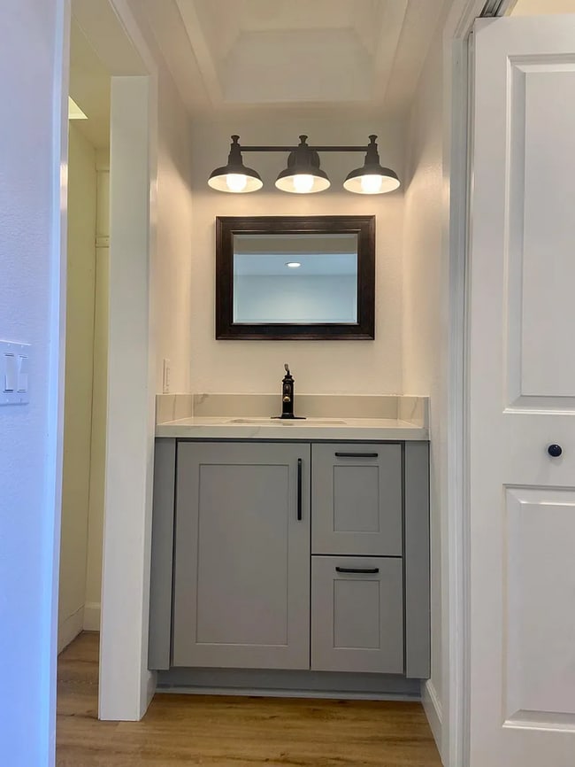 Building Photo - 501 Orange Blossom