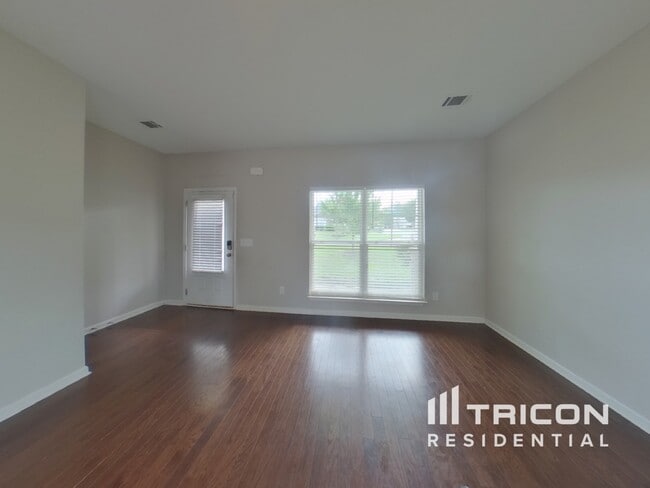 Building Photo - 403 Royalston Ct