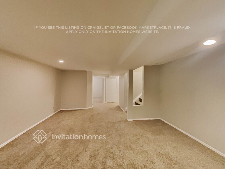Building Photo - 15770 E Princeton Pl