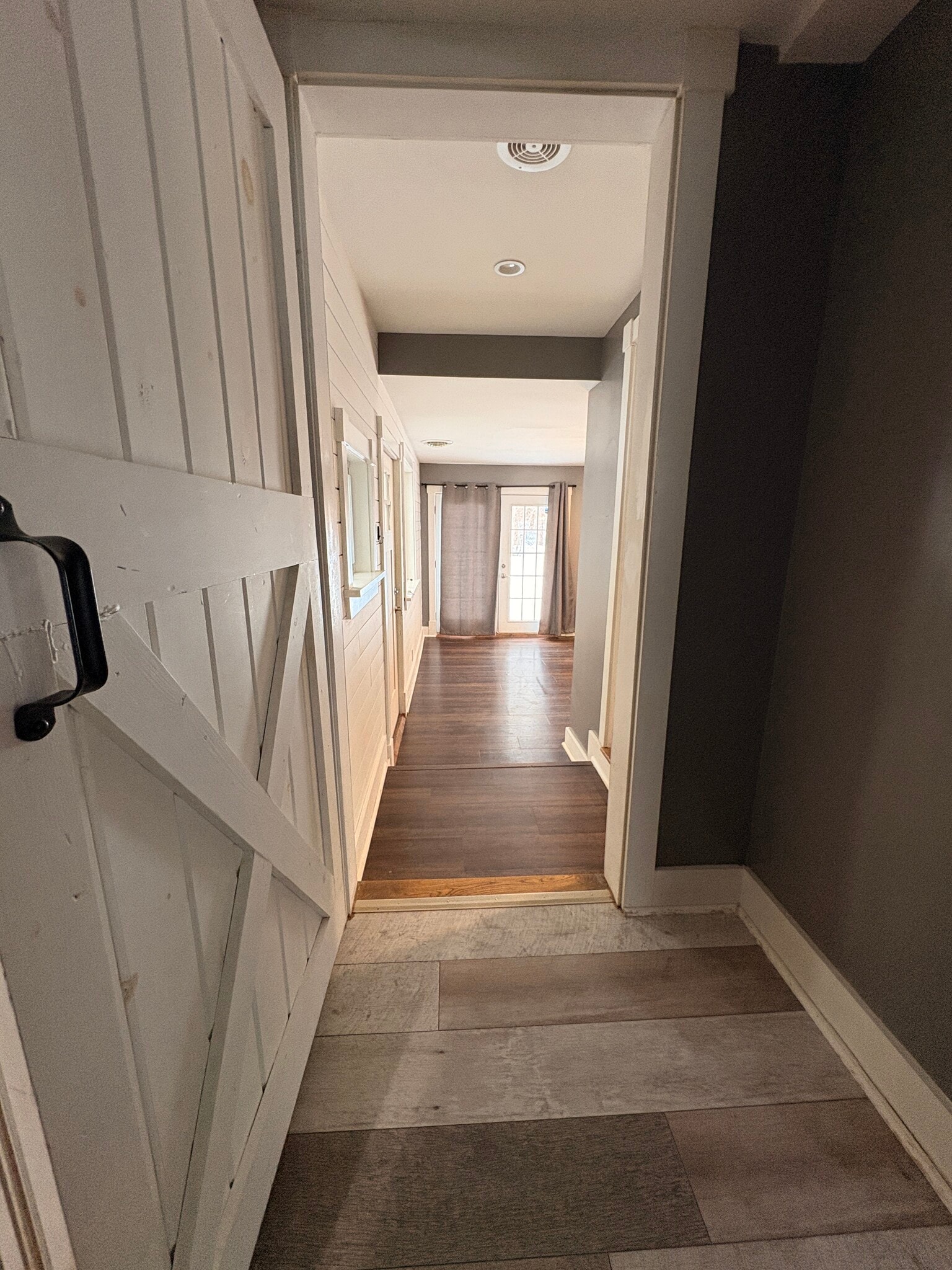 Building Photo - 104 Cottage Rd