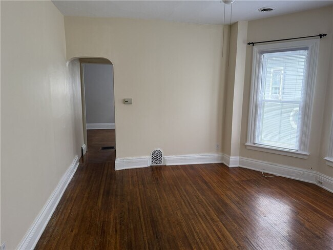 Building Photo - 60 Rowley St