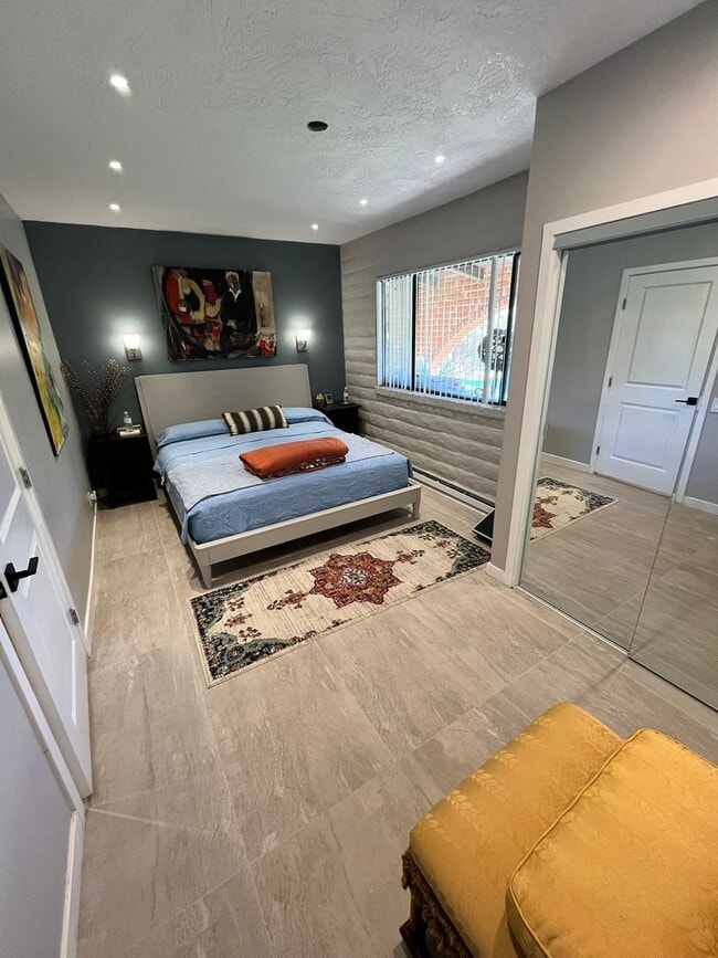 Building Photo - Fully Furnished 1-Bedroom, 1-Bathroom Unit...