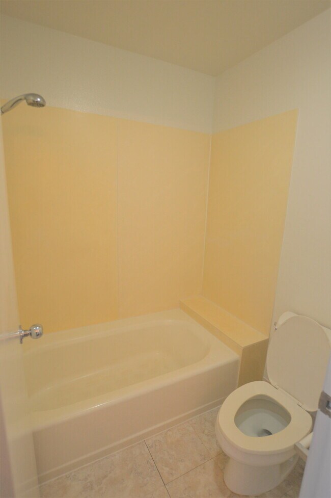 Building Photo - 6 Mos Lease - Ewa Beach 2br/2ba Townhome w/Garage at The Arbors