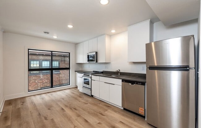 Interior Photo - Welch 232