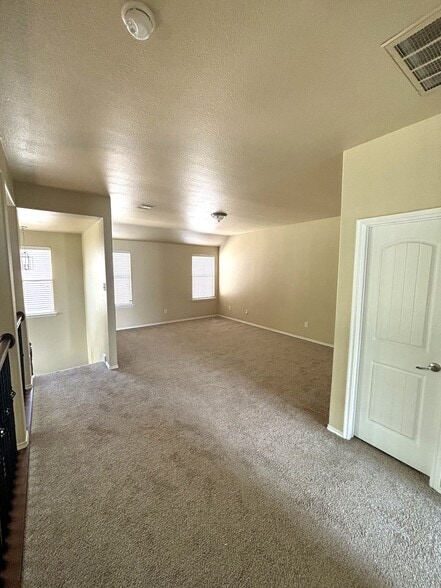 Building Photo - 9717 Sand Trap Dr