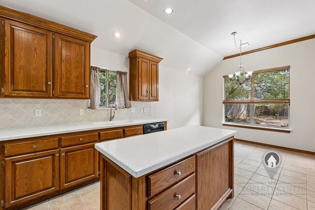 Building Photo - 716 Tuscany Way