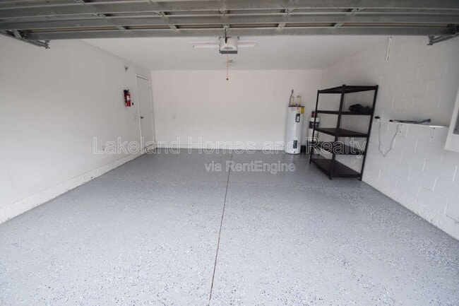 Building Photo - 5123 Spanish Oaks Dr