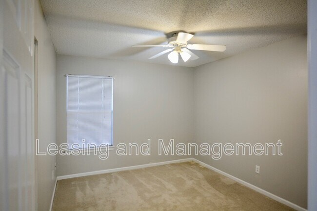 Building Photo - 3387 Queensgate Way