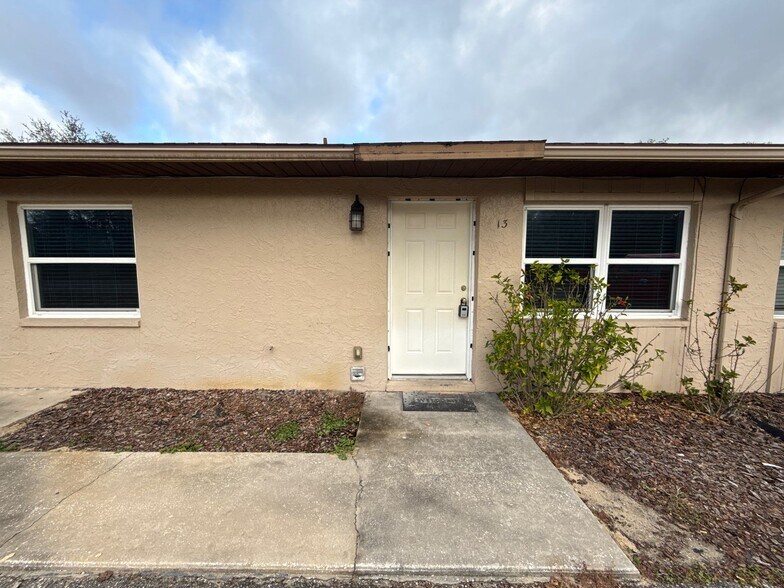 Building Photo - 2555 E Marco Ct