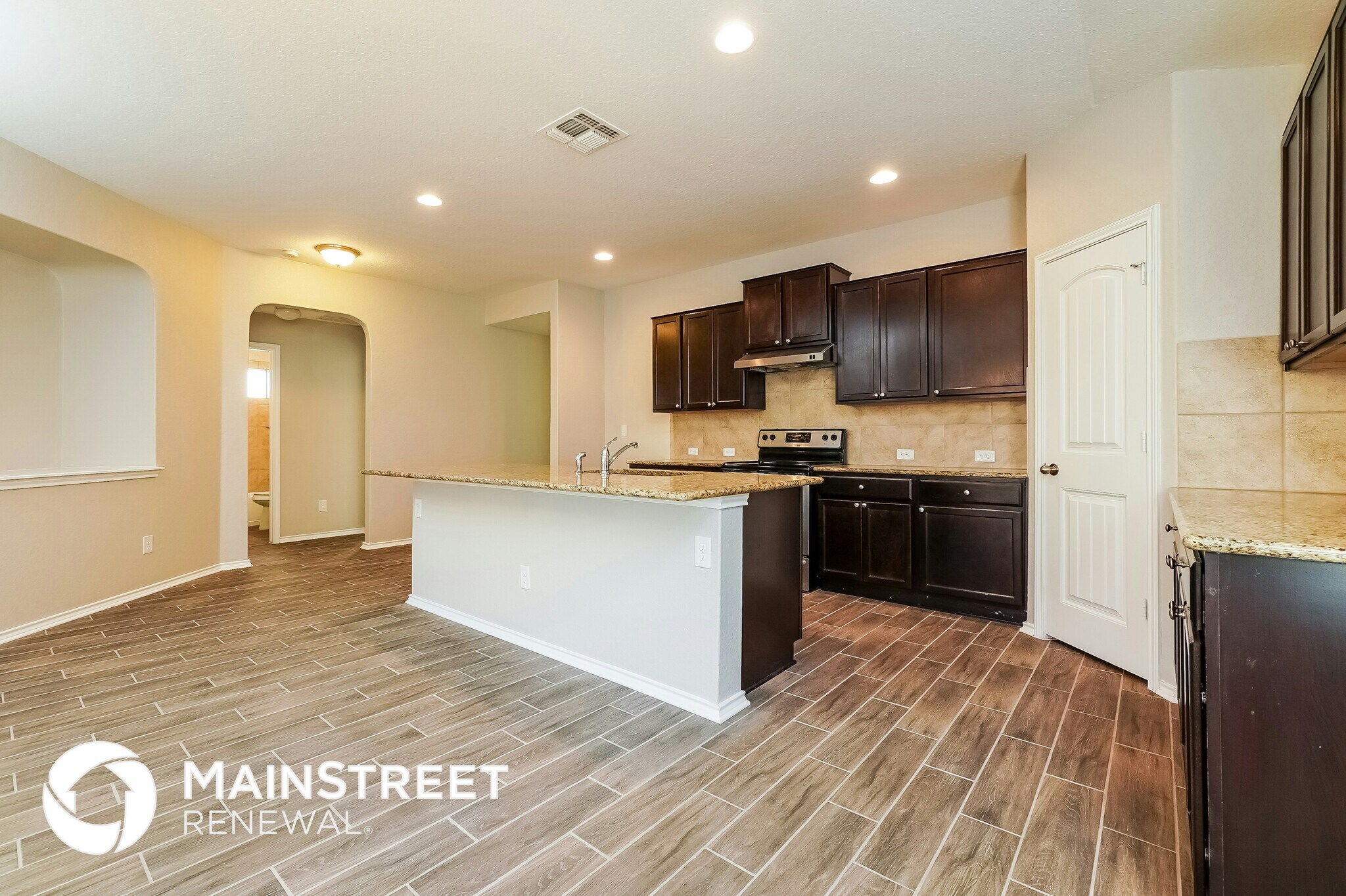 Building Photo - 1723 Aspen Silver