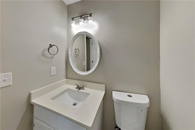 Building Photo - 3468 Erin Glen NW