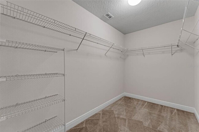 Building Photo - 569 Bethesda Ct
