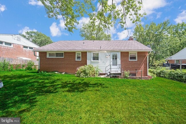 Building Photo - 10502 Glenhaven Dr
