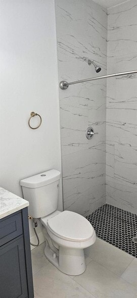 Building Photo - 100 Dover St