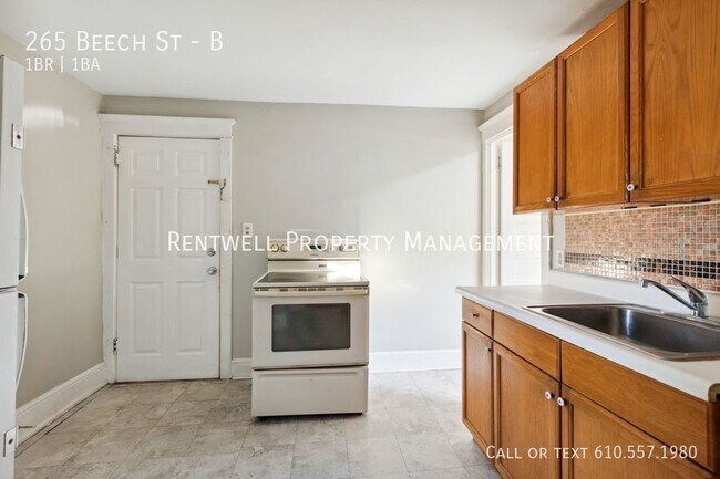 Building Photo - 265 Beech St