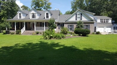 Building Photo - 3512 Douglas Rd