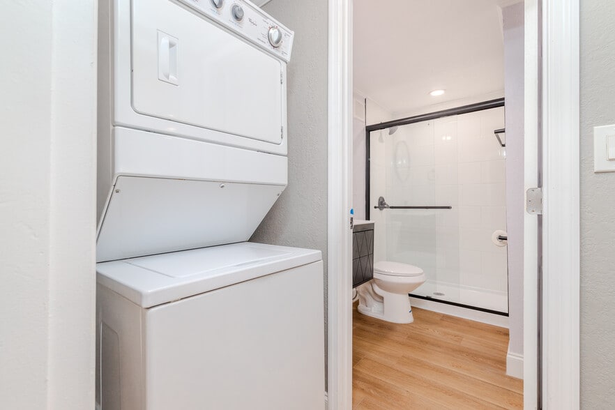 Building Photo - 4149 E Michigan St