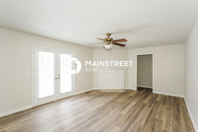Building Photo - 3804 Hillshire Dr