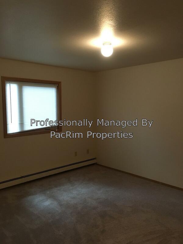 Building Photo - 1019 E 12th Ave