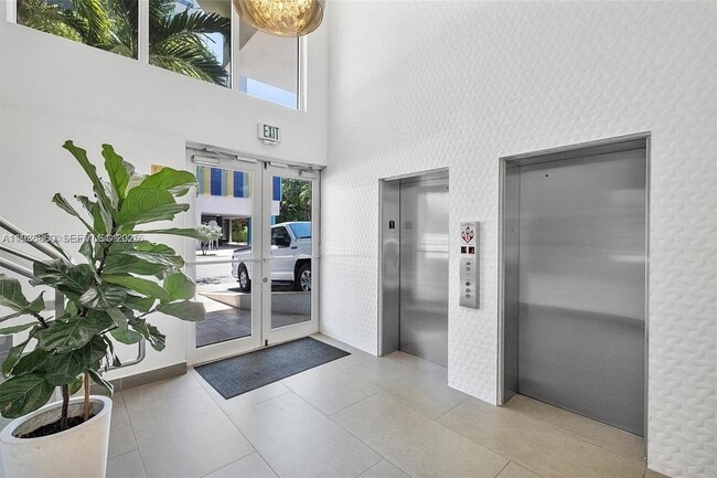 Building Photo - 280 SW 20th Rd