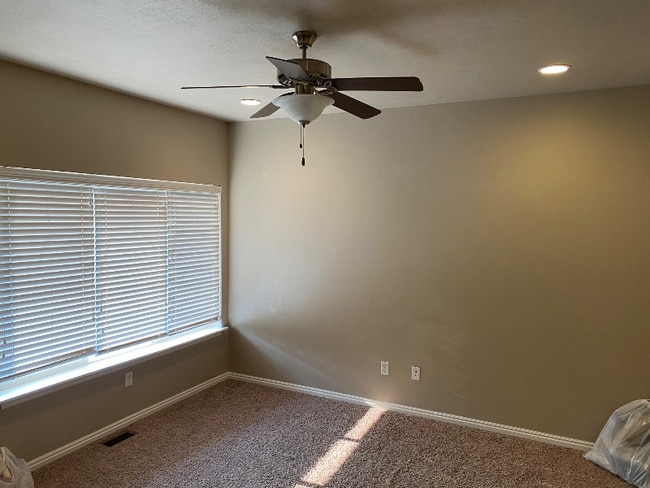 Building Photo - 1596 W 300 S