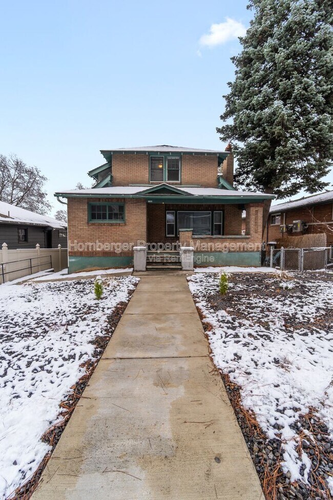 Building Photo - 1108 W 12th Ave