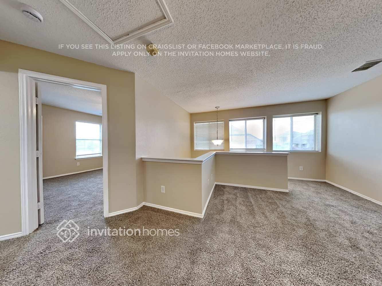 Building Photo - 252 Hilltop Dr