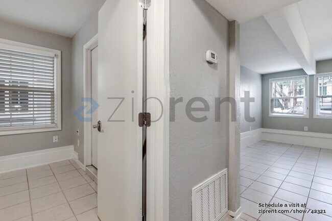 Building Photo - 517 13th St