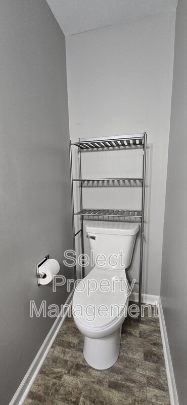 Building Photo - 3821 Aboite Lake Dr