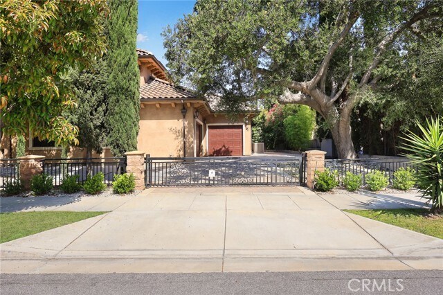 Building Photo - 536 W Camino Real Ave