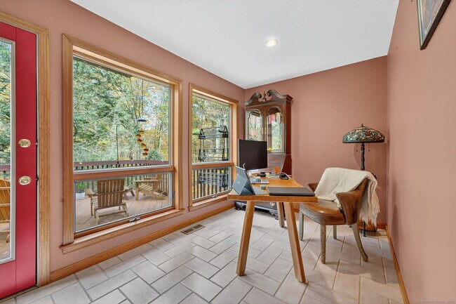 Building Photo - 71 Cherry Swamp Rd